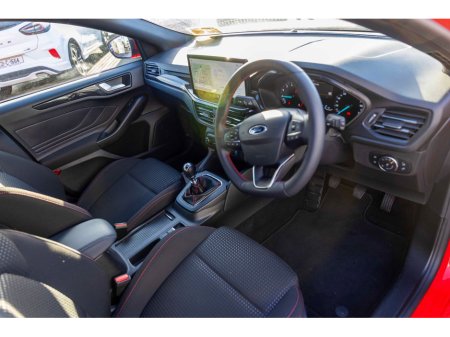 2024 Ford Focus 2024 Ford Focus 1.0L EcoBoost 125PS ST-Line €26,950 thumbnail