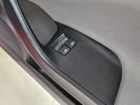 2016 SEAT Ibiza - thumbnail 9