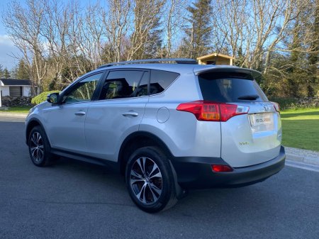 2015 Toyota Rav4 - thumbnail 7