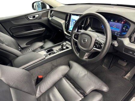 2023 Volvo XC60 - thumbnail 6