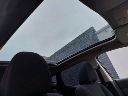 2019 Nissan Qashqai 1.2 SV 18 5DR PANORAMIC ROOF IDEAL FAMILY SUV €16,995 thumbnail