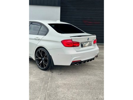 2017 BMW 3 Series - thumbnail 12