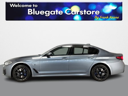 2022 BMW 5 Series 530E HYBRID M SPORT NEW NCT**19"MATTE BLACK ALLOYS**PANORAMIC SUNROOF**FRONT HEATED ELECTRIC SEATS**AMBIENT LIGHTING**APPLE CARPLAY**REVERSE CAMERA**PARKING SENSORS**DRIVE MODES**FINANCE AVAILABLE** €37,995 thumbnail