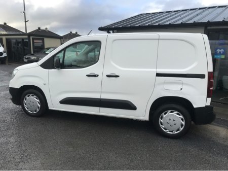 2020 Opel Combo L1H1-1.5 75PS 5 SP 5DR