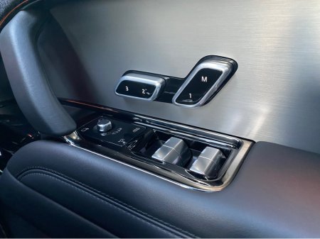 2024 Land Rover Range Rover Sport P460E 3.0 PHEV 460PS DYNAMIC HSE €99,995 thumbnail