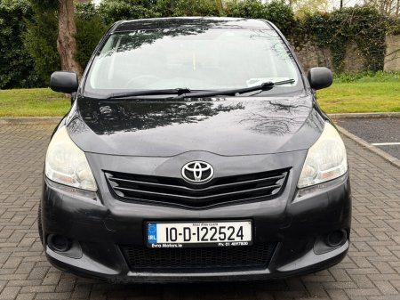 2010 Toyota Verso - photo 2