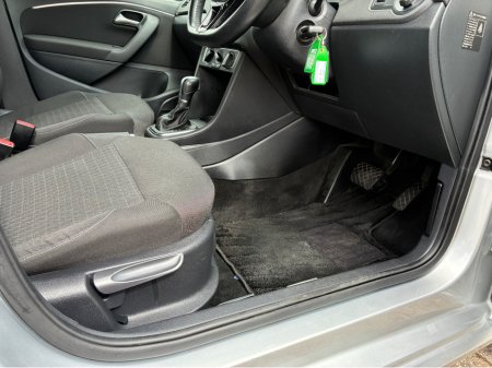 2015 Volkswagen Polo - thumbnail 12