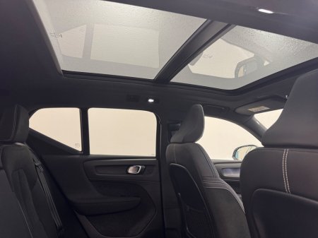 2022 Volvo XC40 BEV 231hp Ultimate €29,950 thumbnail