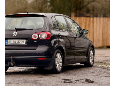 2006 Volkswagen Golf - thumbnail 10