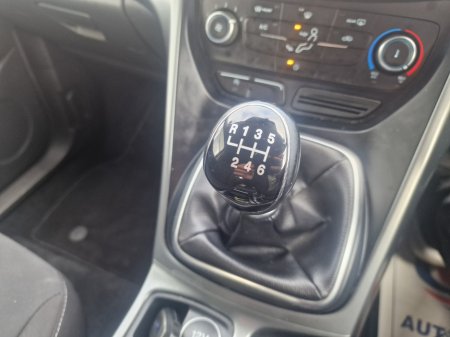 2019 Ford Kuga - thumbnail 13