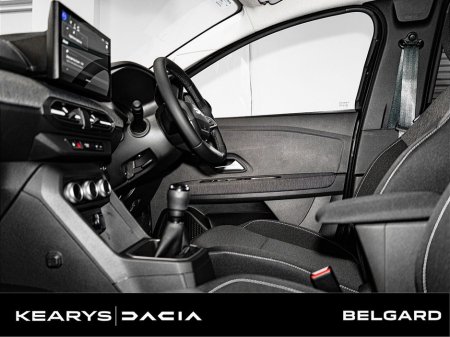 2026 Dacia Jogger TCe 110 Expression DEMO €30,510 thumbnail