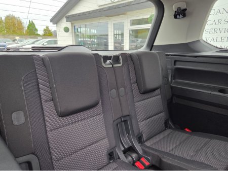 2019 Volkswagen Touran 1.4 TSI COMFORTLINE 7-SEATER AUTO €26,950 thumbnail