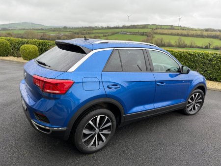 2020 Volkswagen T-Roc - view 4