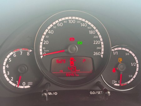 2016 Volkswagen Beetle - thumbnail 6