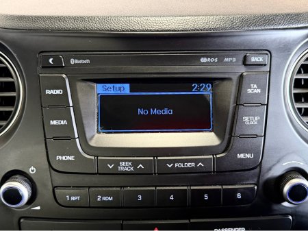 2017 Hyundai i10 - thumbnail 14