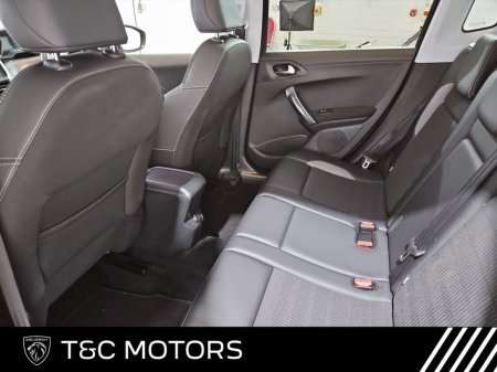 2019 Peugeot 2008 1.2 PureTech 82bhp Allure €14,995 thumbnail