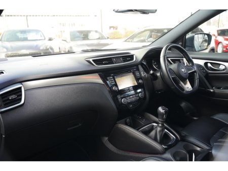 2017 Nissan Qashqai - thumbnail 23