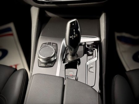 2023 BMW 5 Series - thumbnail 16