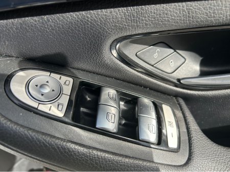 2018 Mercedes-Benz C Class - thumbnail 16