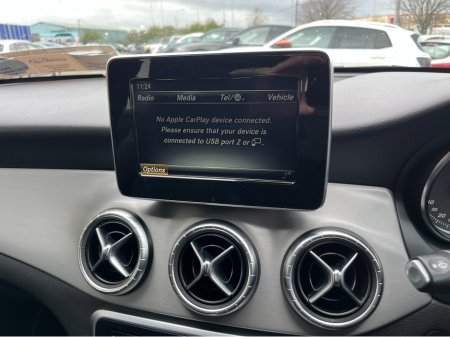 2019 Mercedes-Benz CLA Class - thumbnail 19