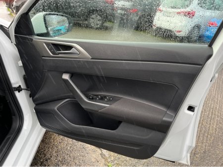 2020 Volkswagen Polo COMFORTLINE 1.0 PETROL MANUAL €15,950 thumbnail