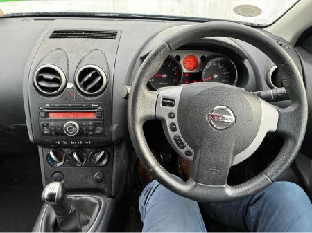 2009 Nissan Qashqai 1.6 SE €1,750 thumbnail