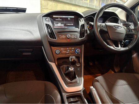 2016 Ford Focus 1.5 TDCI ZETEC 120PS 5DR €9,950 thumbnail