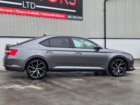 2022 Skoda Superb - thumbnail 5