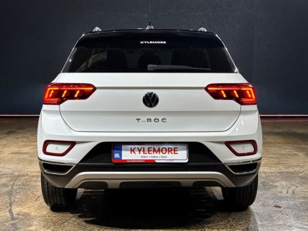 2023 Volkswagen T-Roc - thumbnail 4