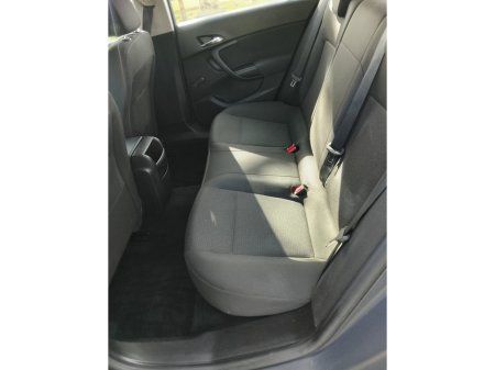 2013 Opel Insignia - thumbnail 10