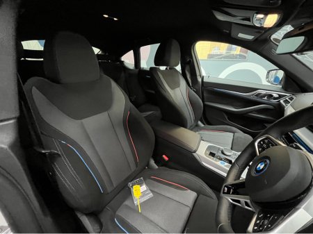 2025 BMW i4 - thumbnail 13