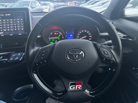 2017 Toyota C-HR - thumbnail 14