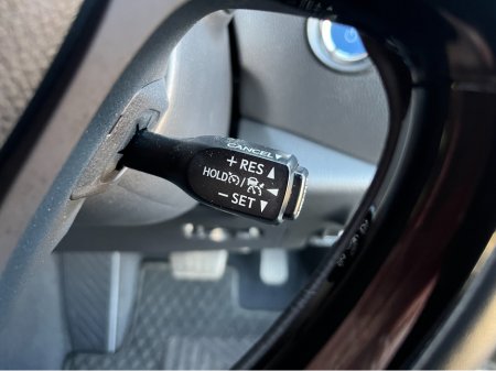 2023 Toyota C-HR SOL HYBRID AUTOMATIC 1.8 PETROL //LOW MILES//HIGH SPEC//HALF LEATHER HEATED SEATS//360 PARKING CAMERAS//KEYLESS ENTRY// €29,950 thumbnail