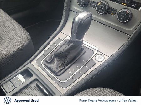 2016 Volkswagen Golf COMFORTLINE ESTATE AUTO 1.2TSI 115BHP *REAR VIEW CAMERA* *WHITE* *NEW NCT* *12 MONTHS FRANK KEANE WARRANTY* *FINANCE AVAILABLE* €14,495 thumbnail