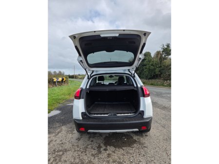 2019 Peugeot 2008 - thumbnail 6