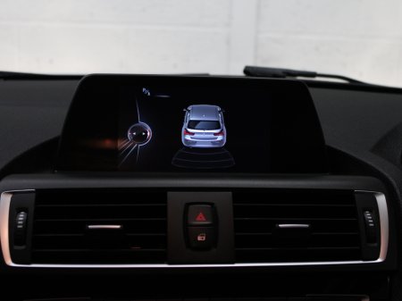 2016 BMW 1 Series - thumbnail 18