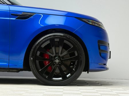 2025 Land Rover Range Rover Sport AUTOBIOGRAPHY €137,990 thumbnail
