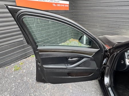 2016 BMW 5 Series - thumbnail 16