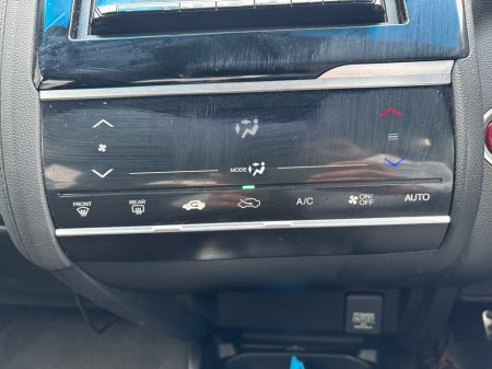 2014 Honda Fit - thumbnail 16