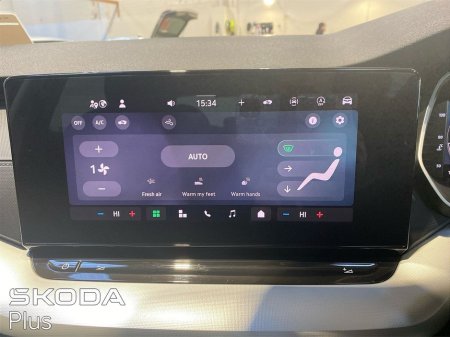 2025 Skoda Octavia Selection 1.5TSI 115bhp DSG m-HEV €33,950 thumbnail