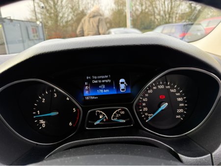 2015 Ford Focus ZETEC 1.6 TDCI 95PS 4DR thumbnail