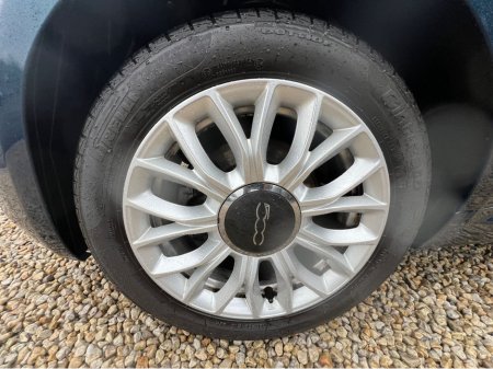 2017 Fiat 500 ///STUNNING FIAT 500 LOW KMS//PAN ROOF//NEW NCY//SERVICED/// €11,950 thumbnail