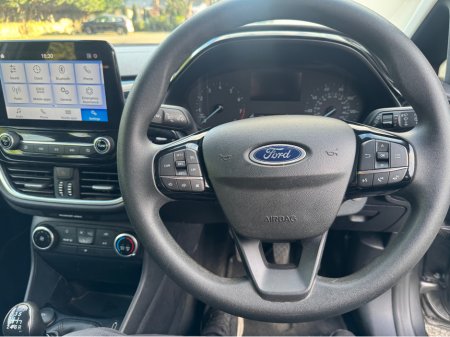 2022 Ford Fiesta - thumbnail 17