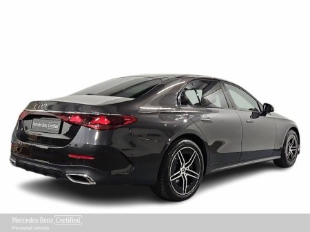 2025 Mercedes-Benz E Class - thumbnail 4