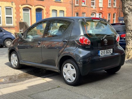2012 Toyota Aygo - photo 4