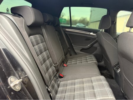 2015 Volkswagen Golf - thumbnail 22