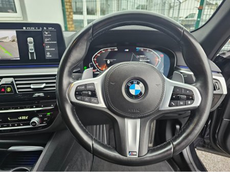 2021 BMW 5 Series - thumbnail 17