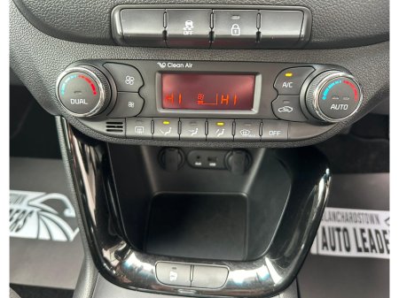 2015 Kia Ceed - thumbnail 25