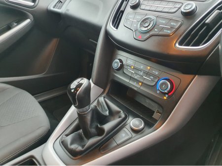 2016 Ford Focus ZETEC 1.0 ECOBOOST (NCT 05/26) €9,995 thumbnail
