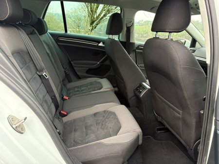 2016 Volkswagen Golf 2.0 TDI 5DR 150HP Edition-40 €10,950 thumbnail